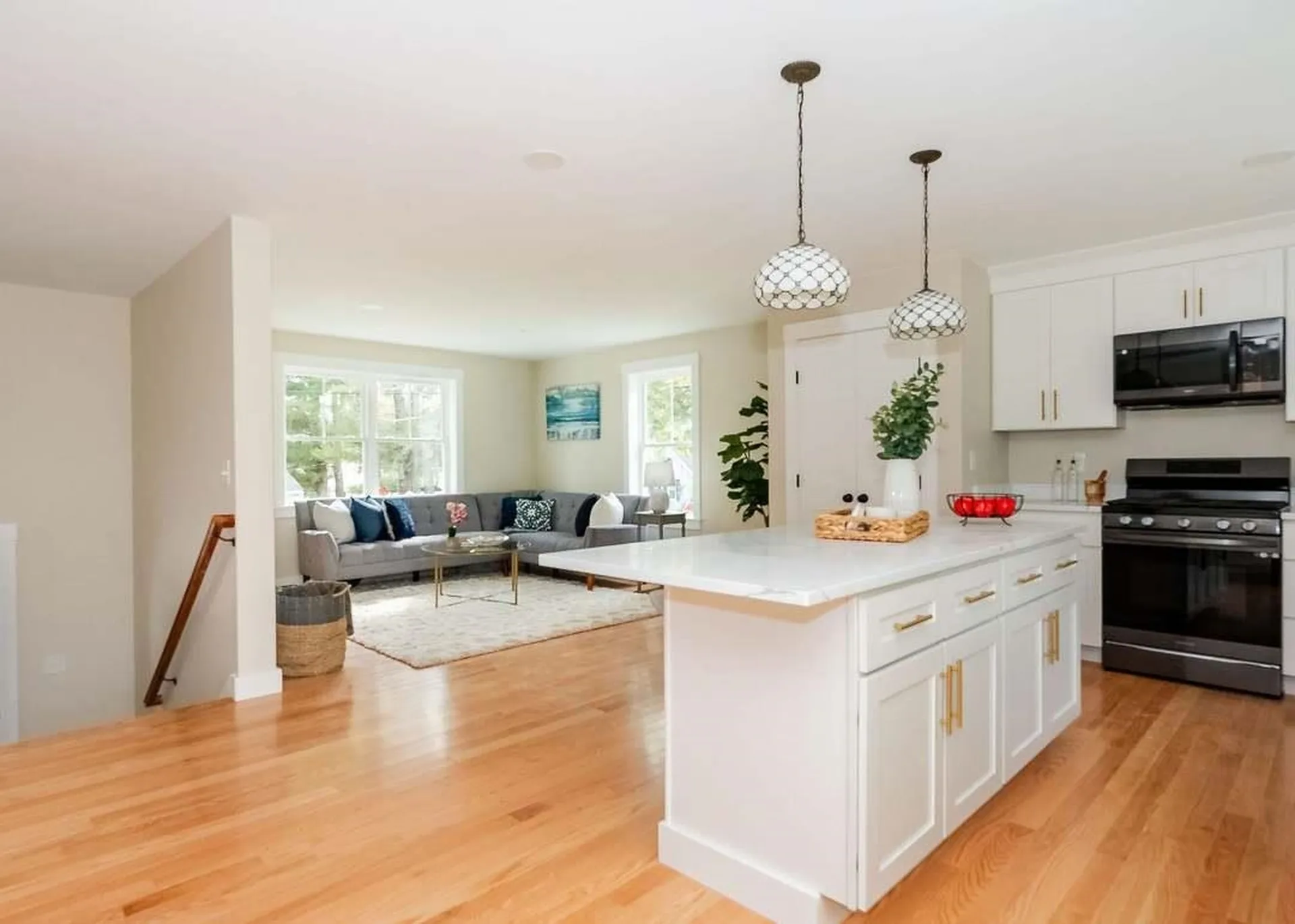 9 Lawn Avenue Rochester NH 03867