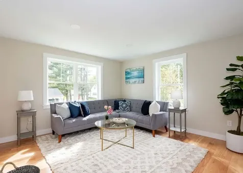 9 Lawn Avenue Rochester NH 03867