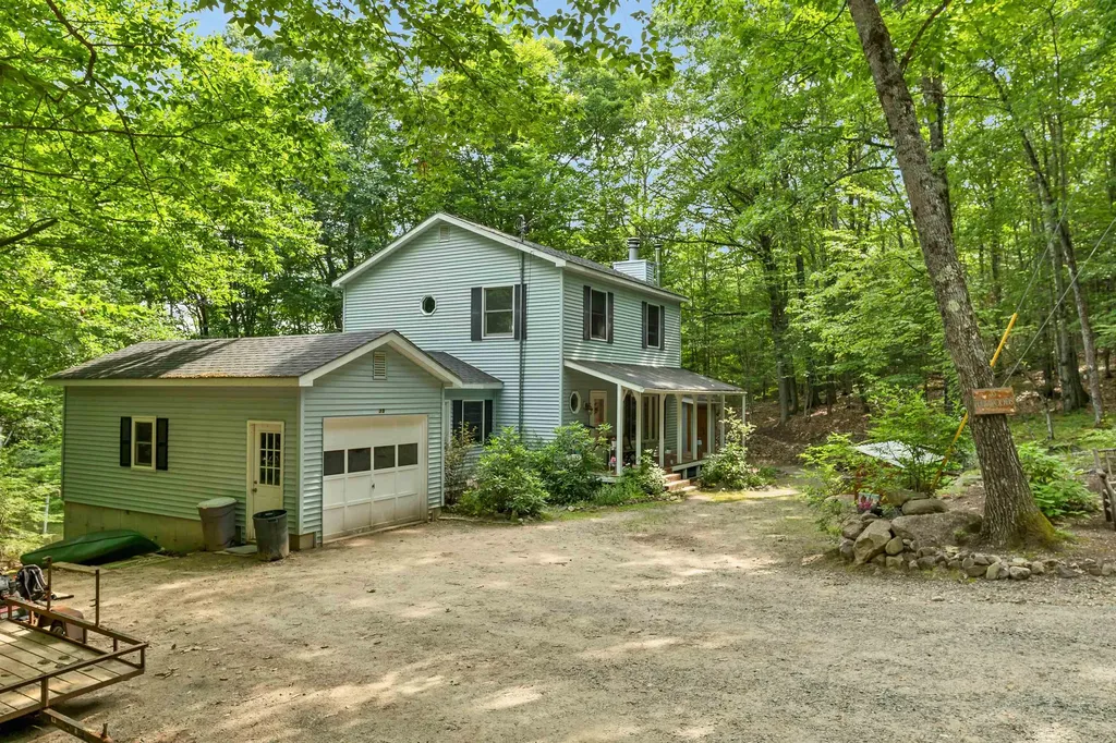 35 Highwoods Trail Ashland NH 03217