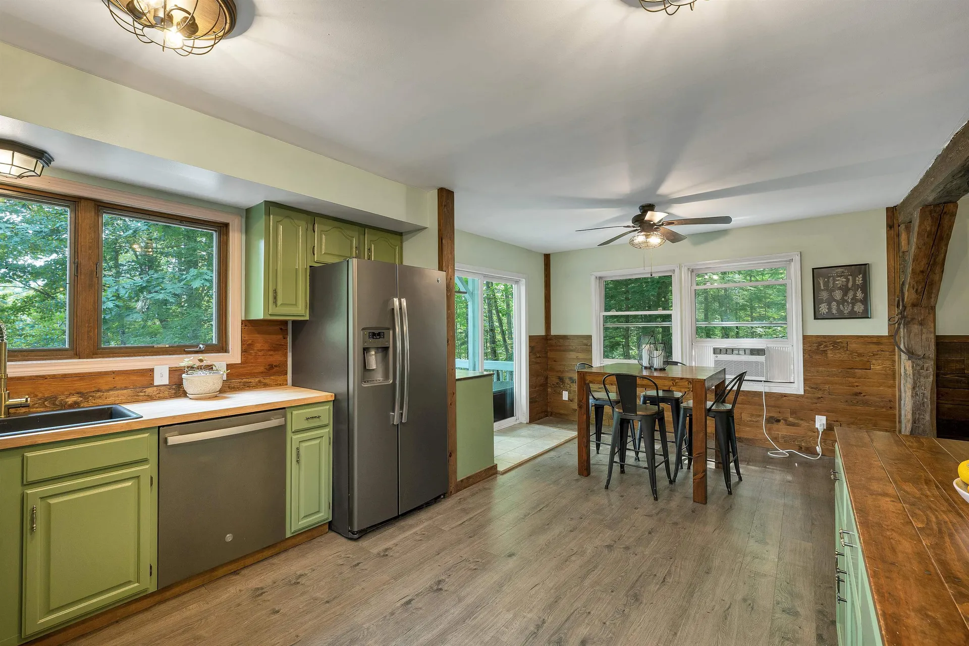 35 Highwoods Trail Ashland NH 03217