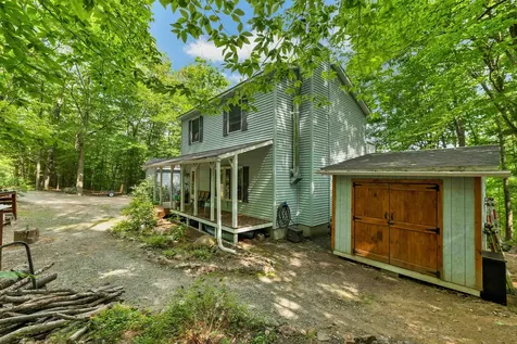 35 Highwoods Trail Ashland NH 03217