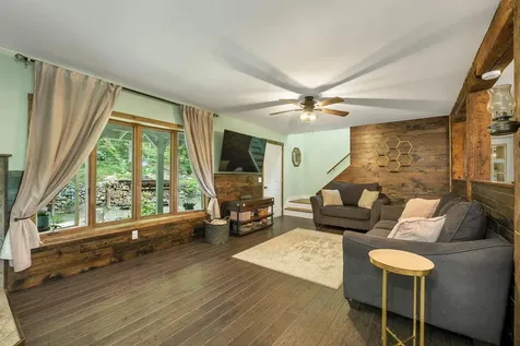 35 Highwoods Trail Ashland NH 03217