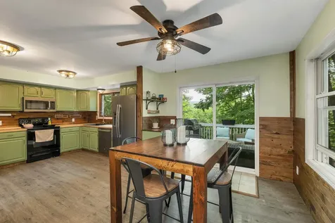 35 Highwoods Trail Ashland NH 03217