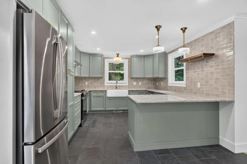 2 Sweetbriar Lane Rochester NH 03867