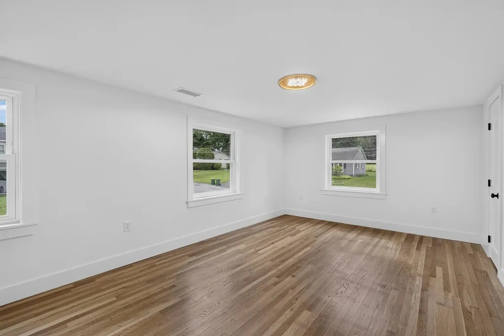 2 Sweetbriar Lane Rochester NH 03867