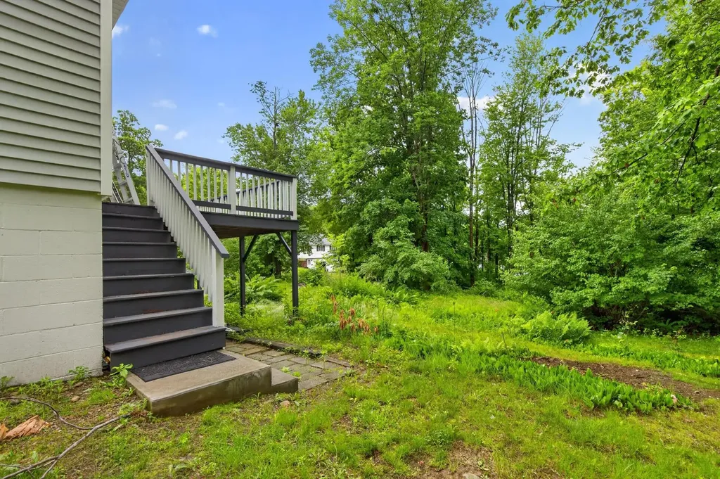 2 Sweetbriar Lane Rochester NH 03867