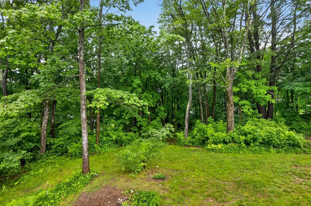 2 Sweetbriar Lane Rochester NH 03867