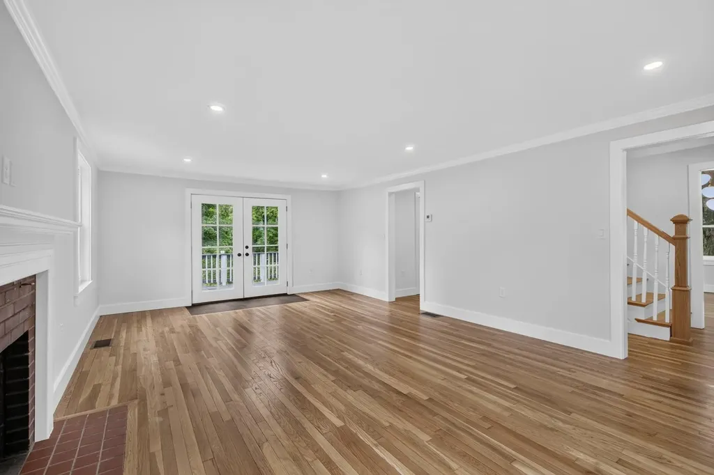 2 Sweetbriar Lane Rochester NH 03867