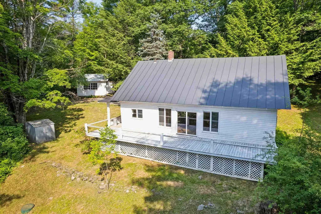 399 Academy Road Thetford VT 05075