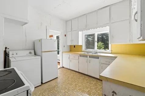 399 Academy Road Thetford VT 05075