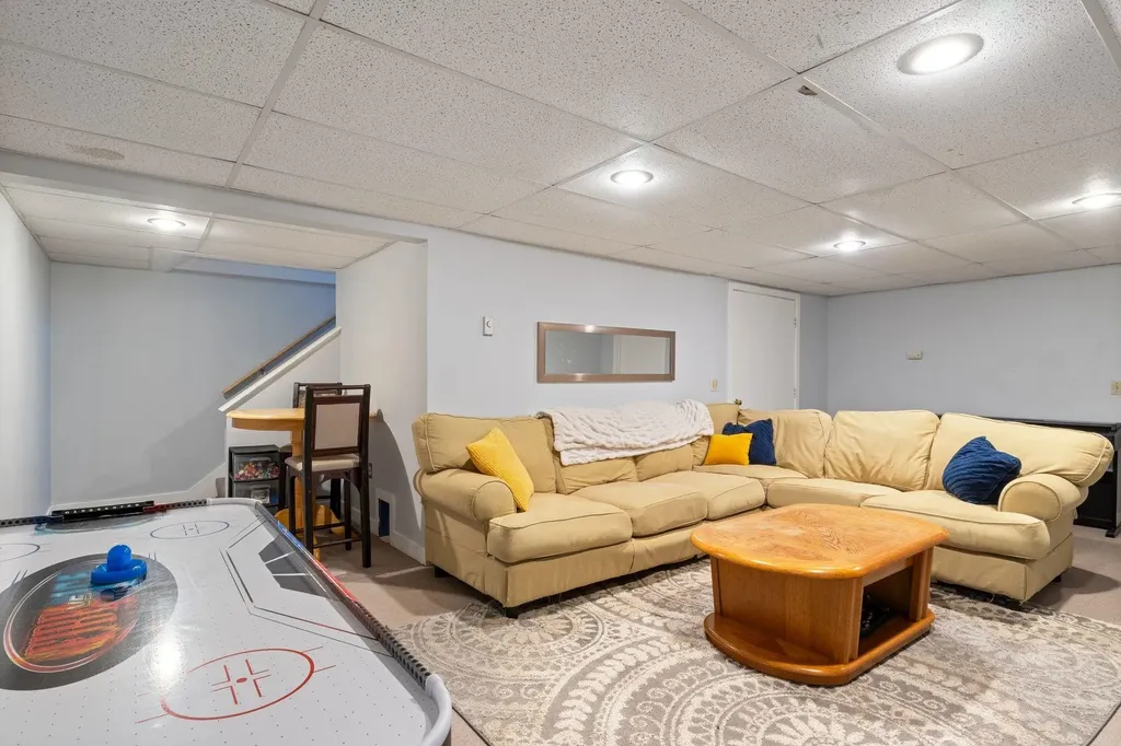 12 Dominic Drive Barrington NH 03825
