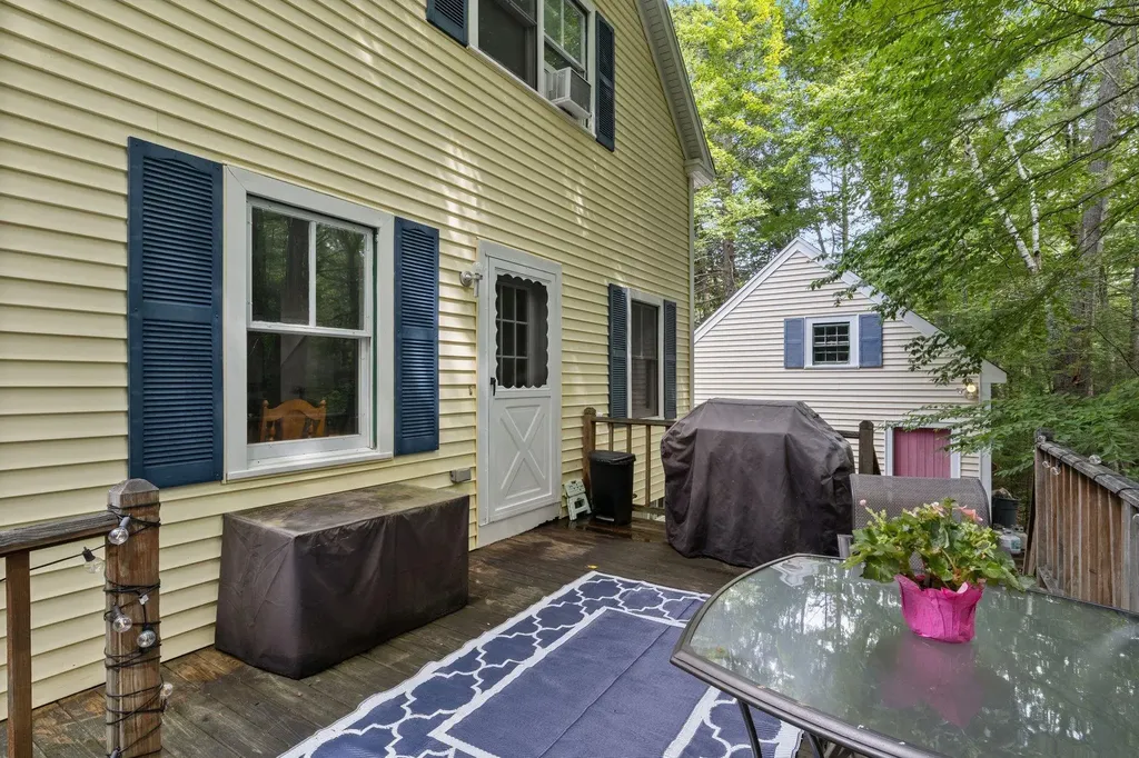 12 Dominic Drive Barrington NH 03825