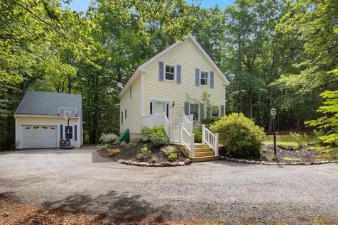 12 Dominic Drive Barrington NH 03825