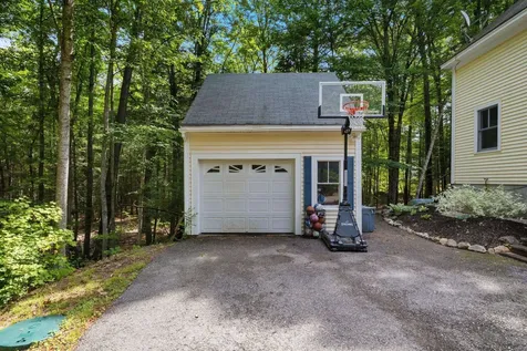 12 Dominic Drive Barrington NH 03825