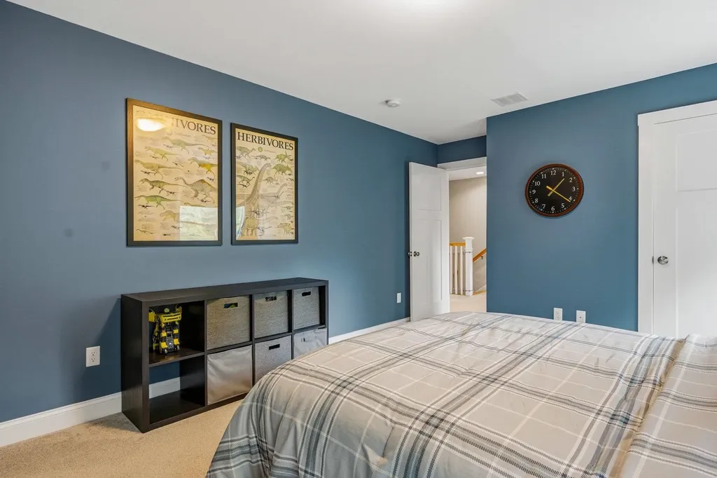4 Betty Lane Stratham NH 03885