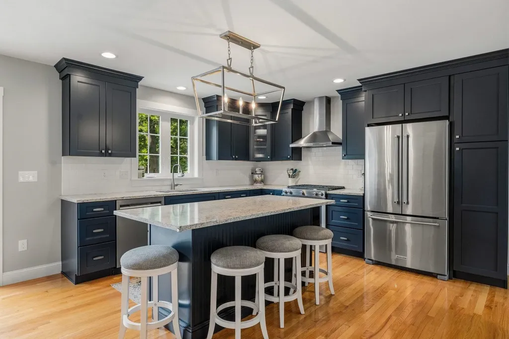 4 Betty Lane Stratham NH 03885