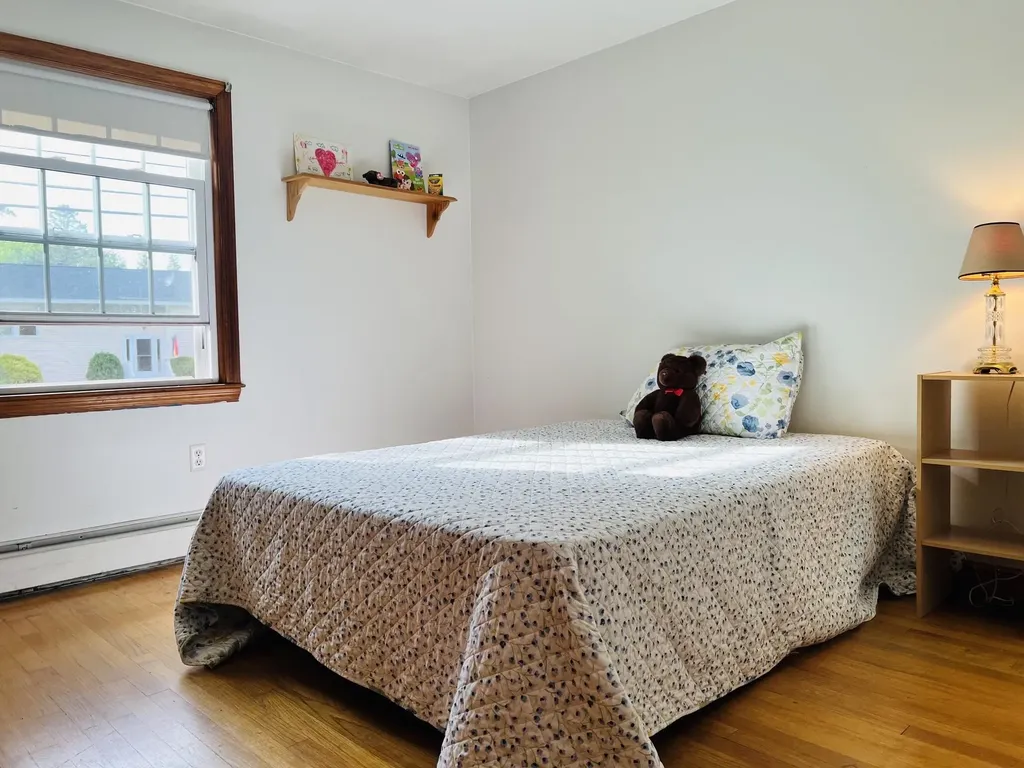 21 Elmwood Avenue Salem NH 03079