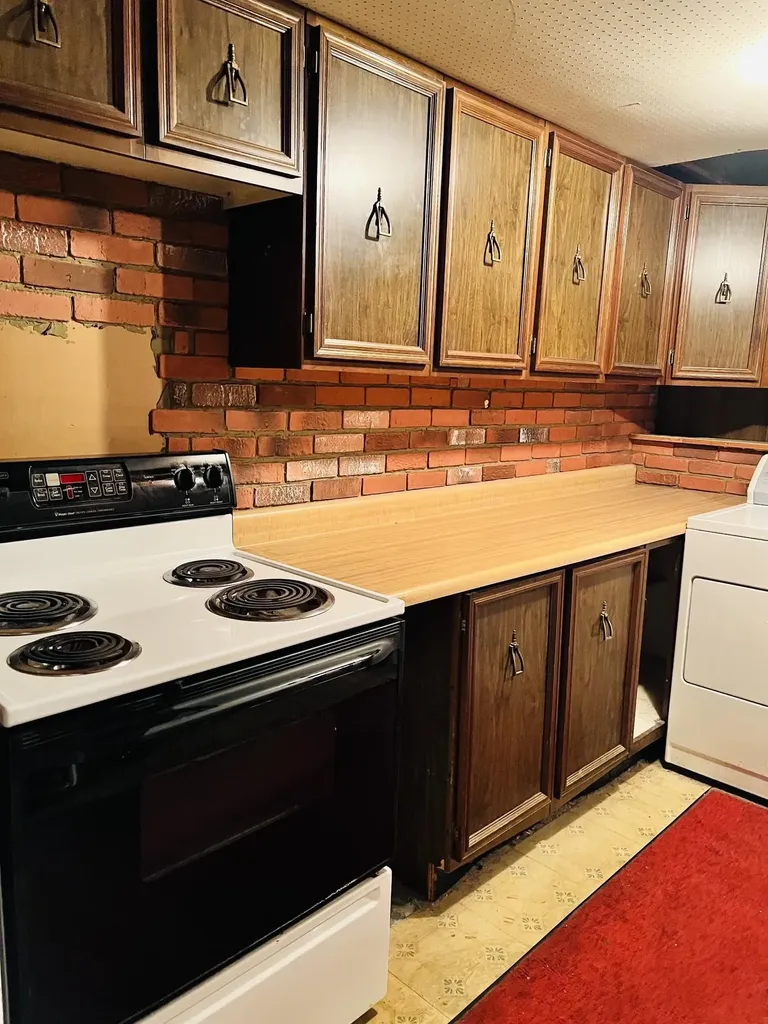 21 Elmwood Avenue Salem NH 03079