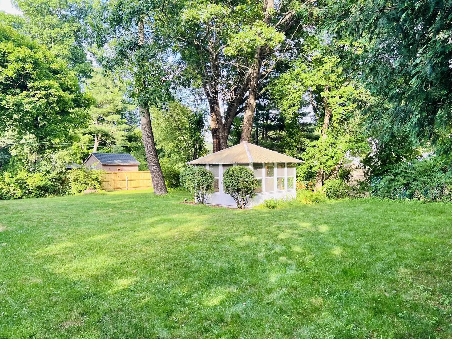 21 Elmwood Avenue Salem NH 03079