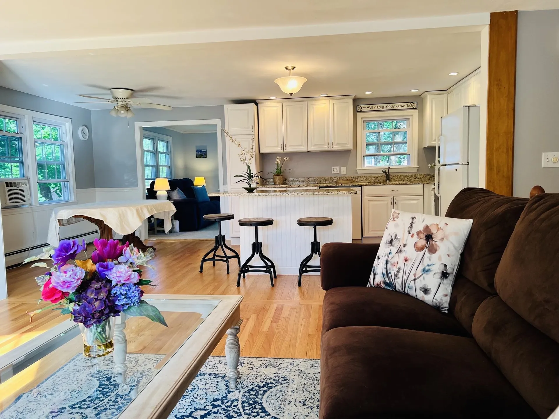 21 Elmwood Avenue Salem NH 03079
