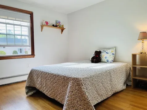 21 Elmwood Avenue Salem NH 03079