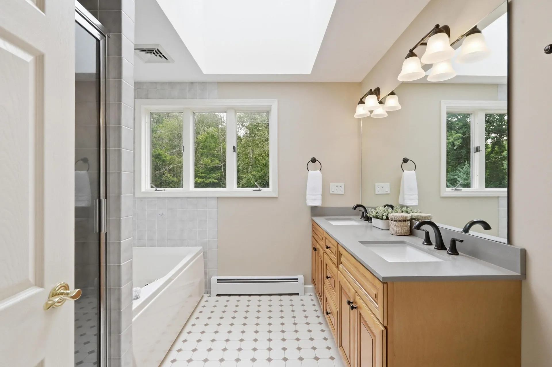 8 Bear Hill Road Windham NH 03087