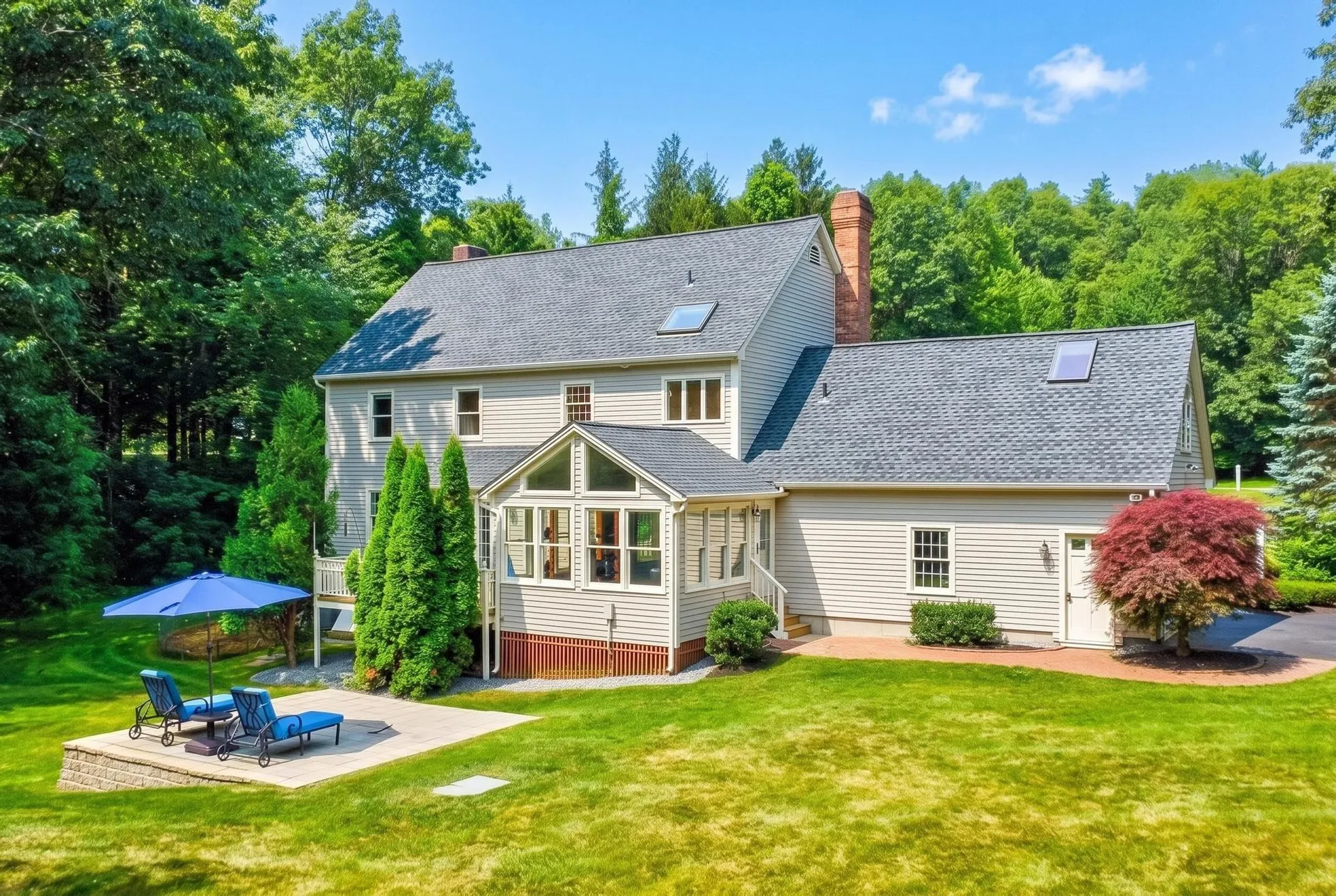 8 Bear Hill Road Windham NH 03087