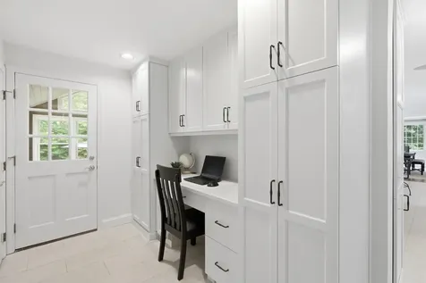 8 Bear Hill Road Windham NH 03087