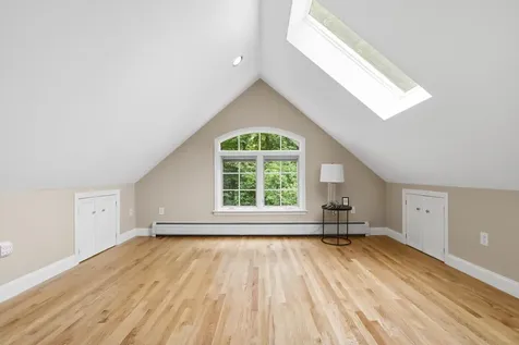8 Bear Hill Road Windham NH 03087