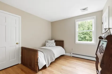 8 Bear Hill Road Windham NH 03087