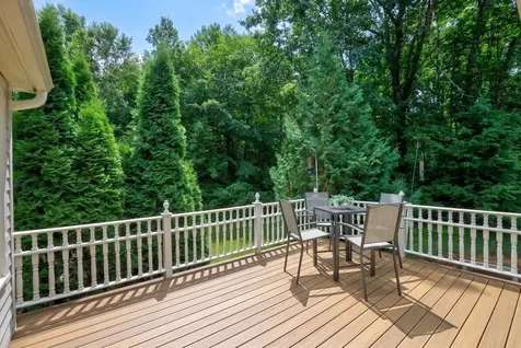 8 Bear Hill Road Windham NH 03087