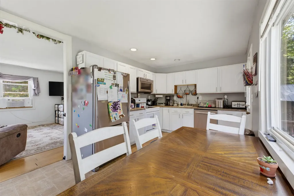 20 Kennedy Drive Keene NH 03431