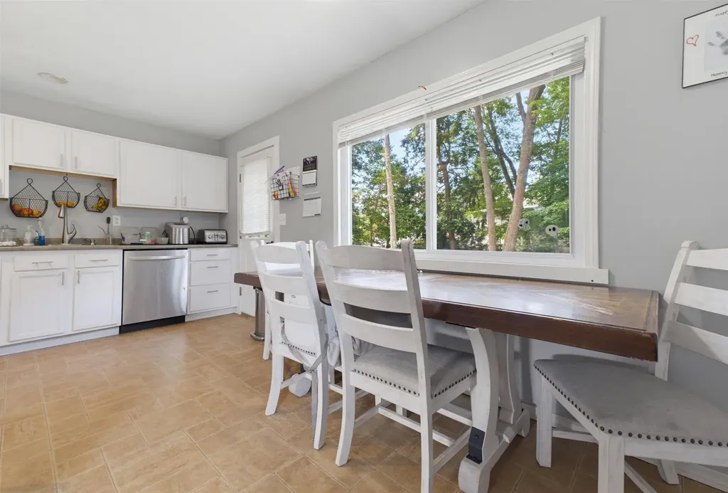 20 Kennedy Drive Keene NH 03431