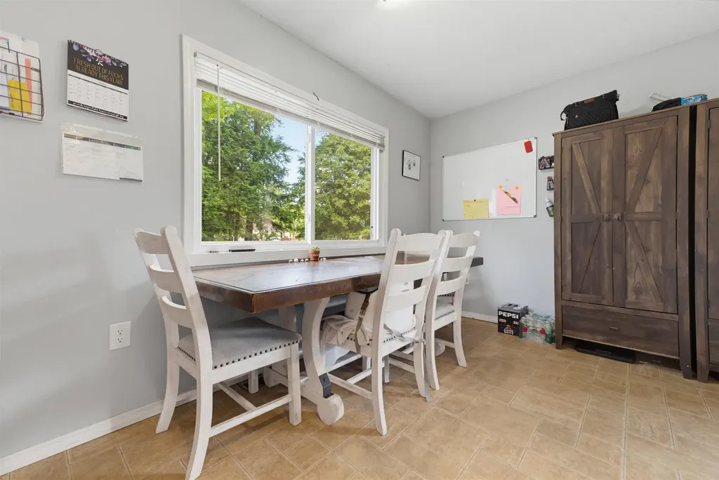20 Kennedy Drive Keene NH 03431