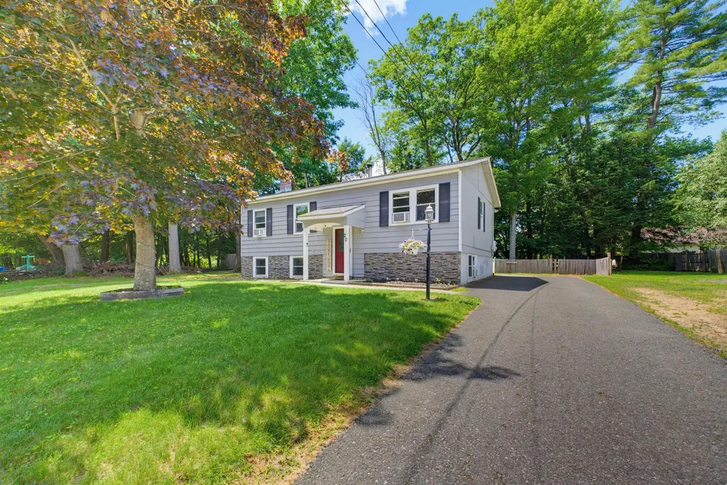 20 Kennedy Drive Keene NH 03431