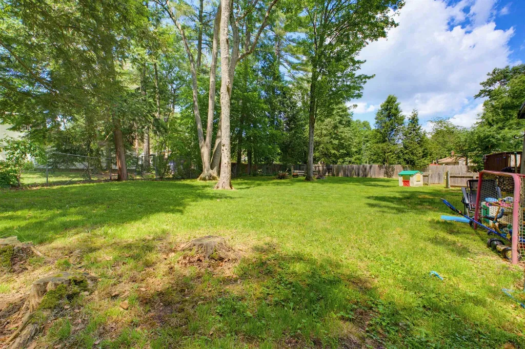 20 Kennedy Drive Keene NH 03431