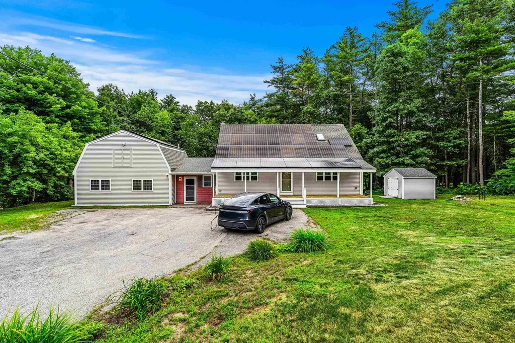 9 Kelley Road Londonderry NH 03053