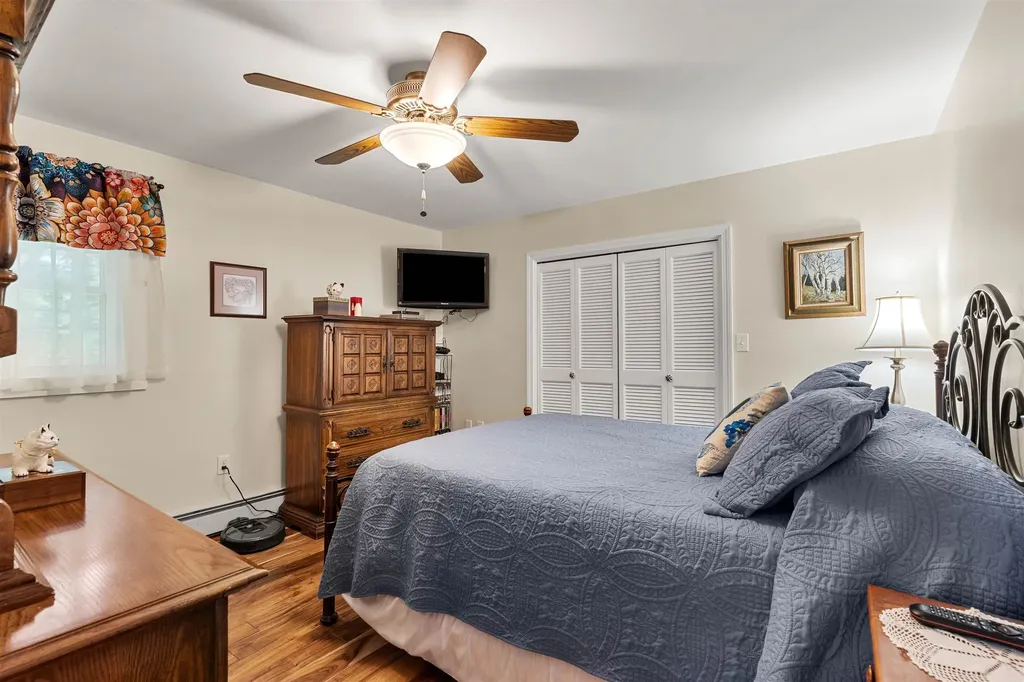 9 Kelley Road Londonderry NH 03053
