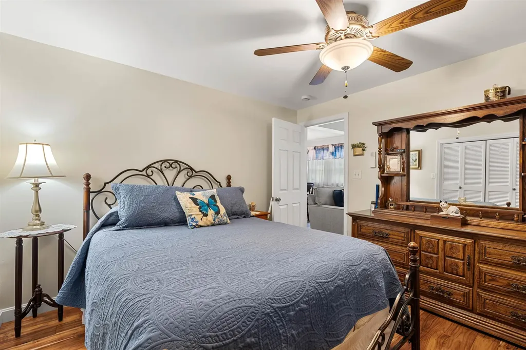 9 Kelley Road Londonderry NH 03053