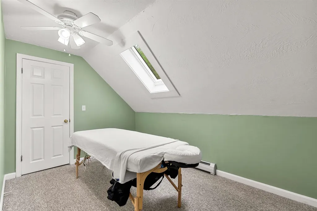 9 Kelley Road Londonderry NH 03053