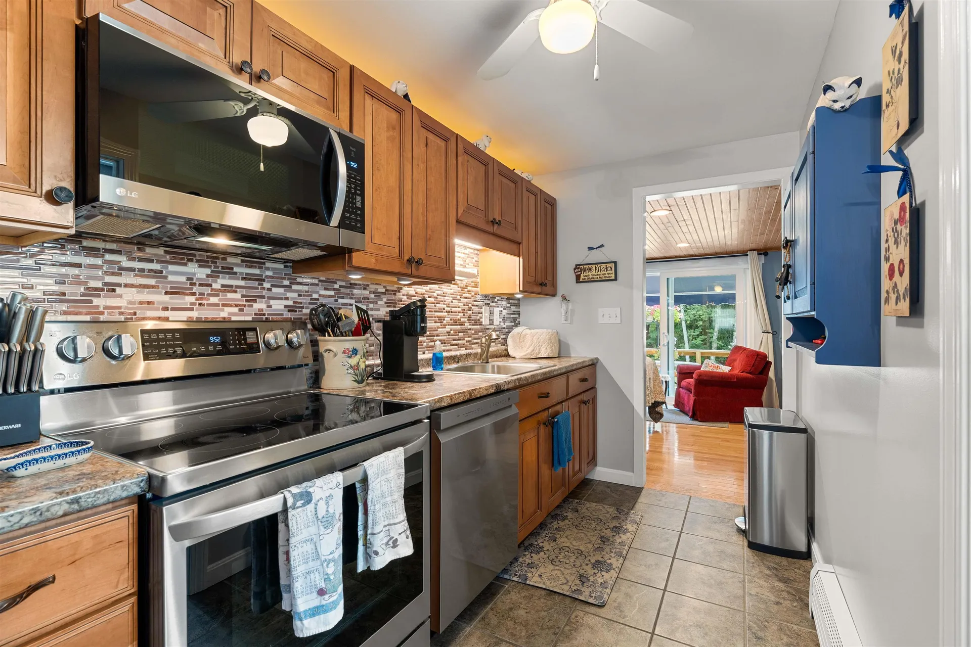 9 Kelley Road Londonderry NH 03053