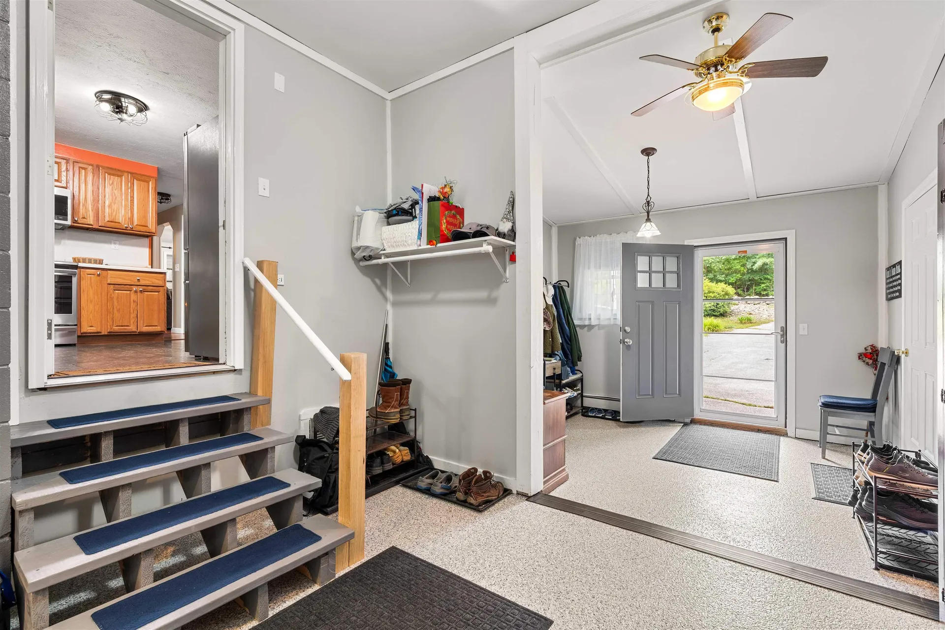9 Kelley Road Londonderry NH 03053