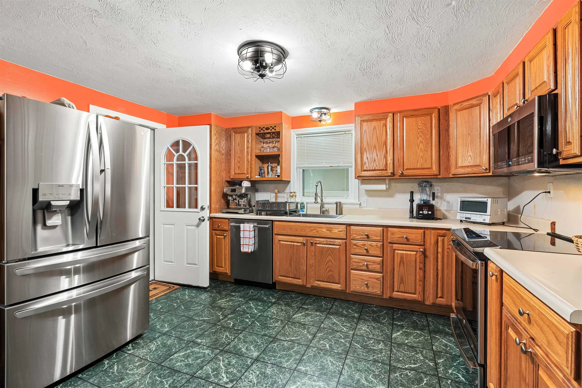 9 Kelley Road Londonderry NH 03053