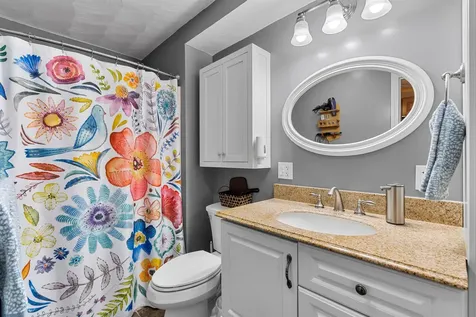 9 Kelley Road Londonderry NH 03053