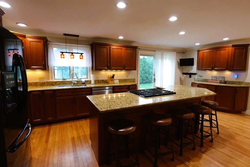 33 Queens Road Keene NH 03431