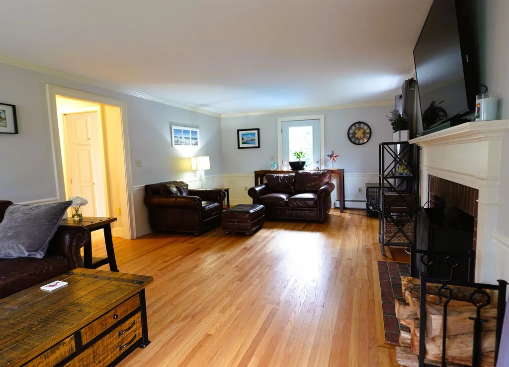 33 Queens Road Keene NH 03431