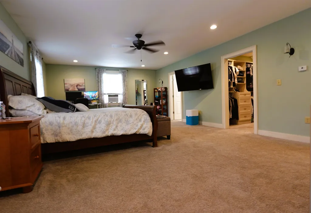 33 Queens Road Keene NH 03431