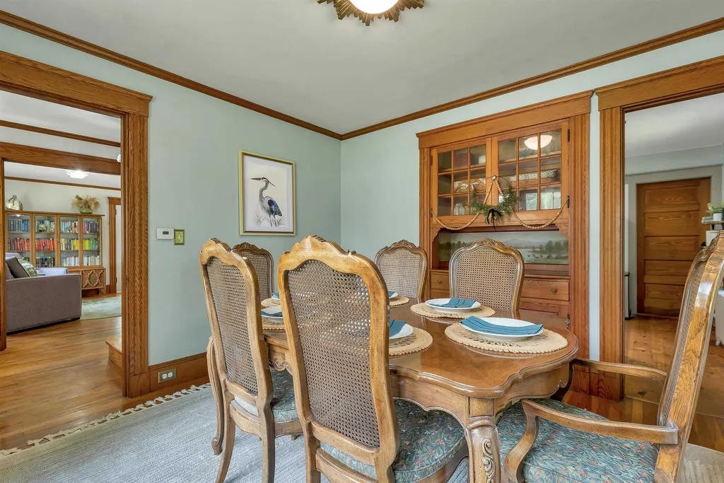 23 West Main Street Newton NH 03859