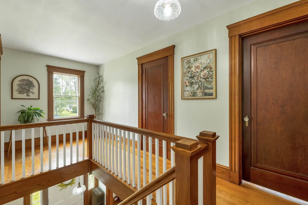 23 West Main Street Newton NH 03859