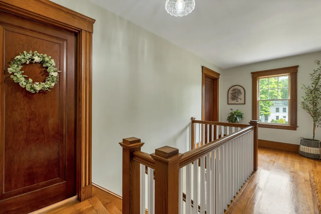 23 West Main Street Newton NH 03859